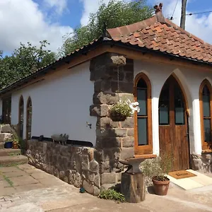 The Hideaway - A Charming, Unique Retreat In Long Ashton, , Bristol United Kingdom